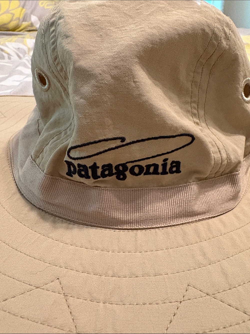 Patagonia Beige Wide-Brim Outdoor Hat - Picture 2 of 10